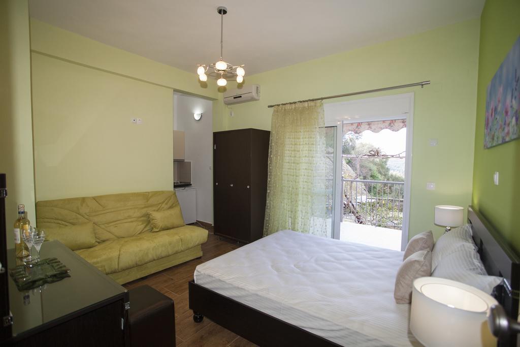 Paraskevi'S Luxury Studios Парга Номер фото